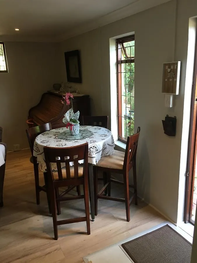 Apartment Geranium Studio Somerset West